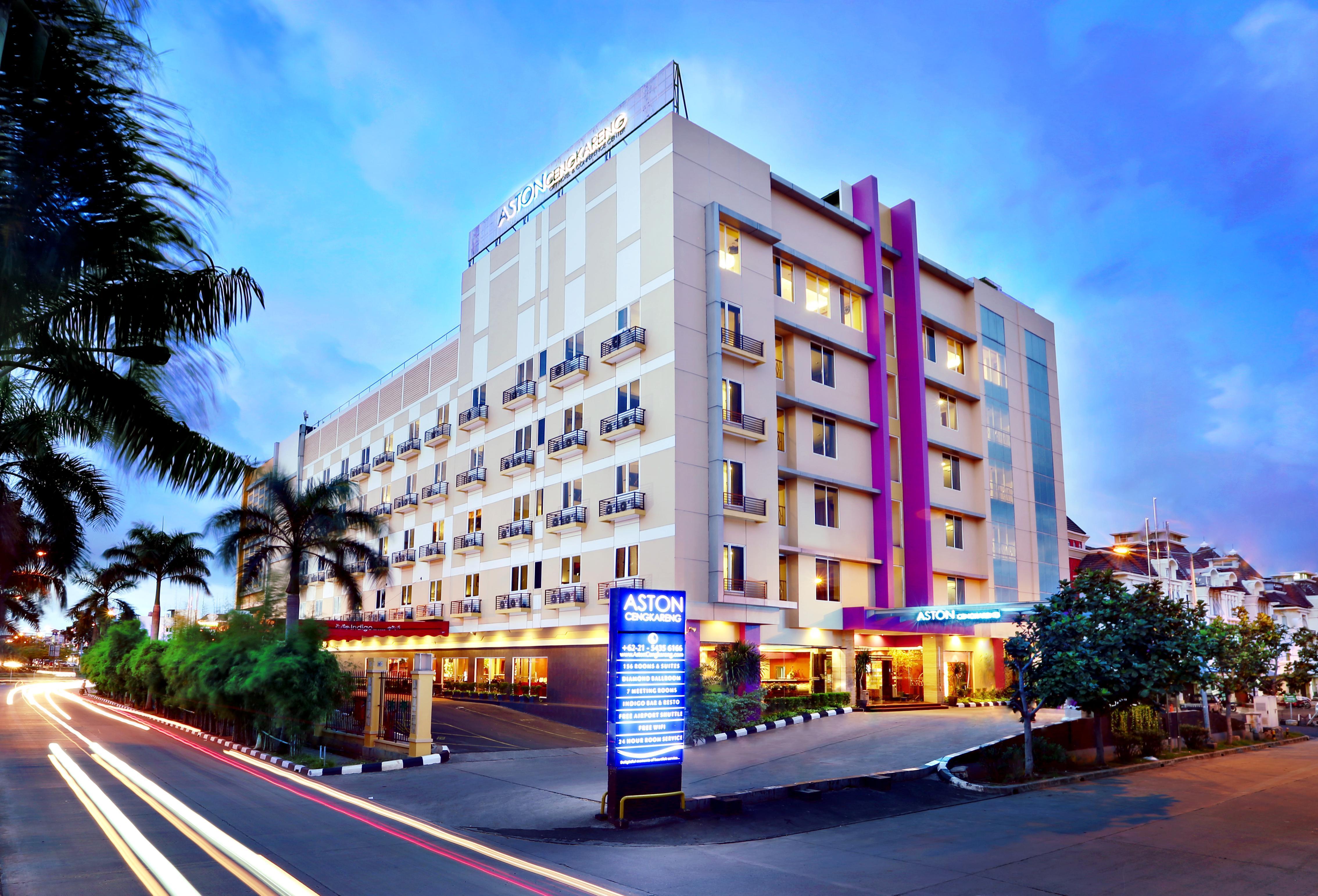 Royal Palm Hotel & Conference Center Cengkareng Jakarta Exterior foto